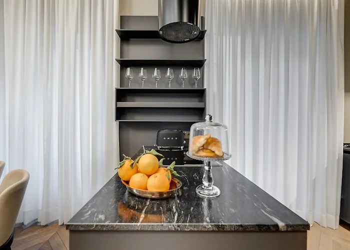 Bdc - Luxurylifestyle * Rom